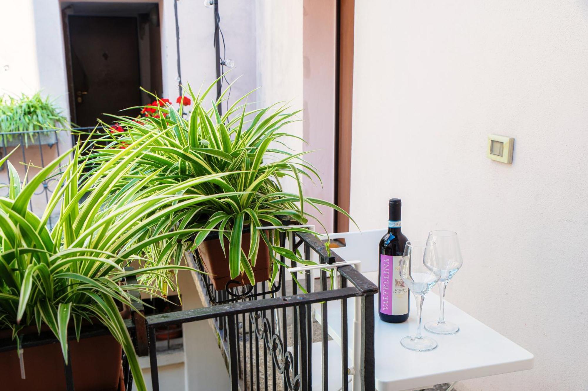 Casa Giulini - The House Of Travelers Apartment Como Luaran gambar